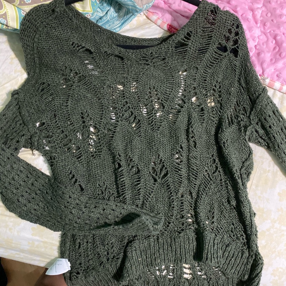 american eagle sweater